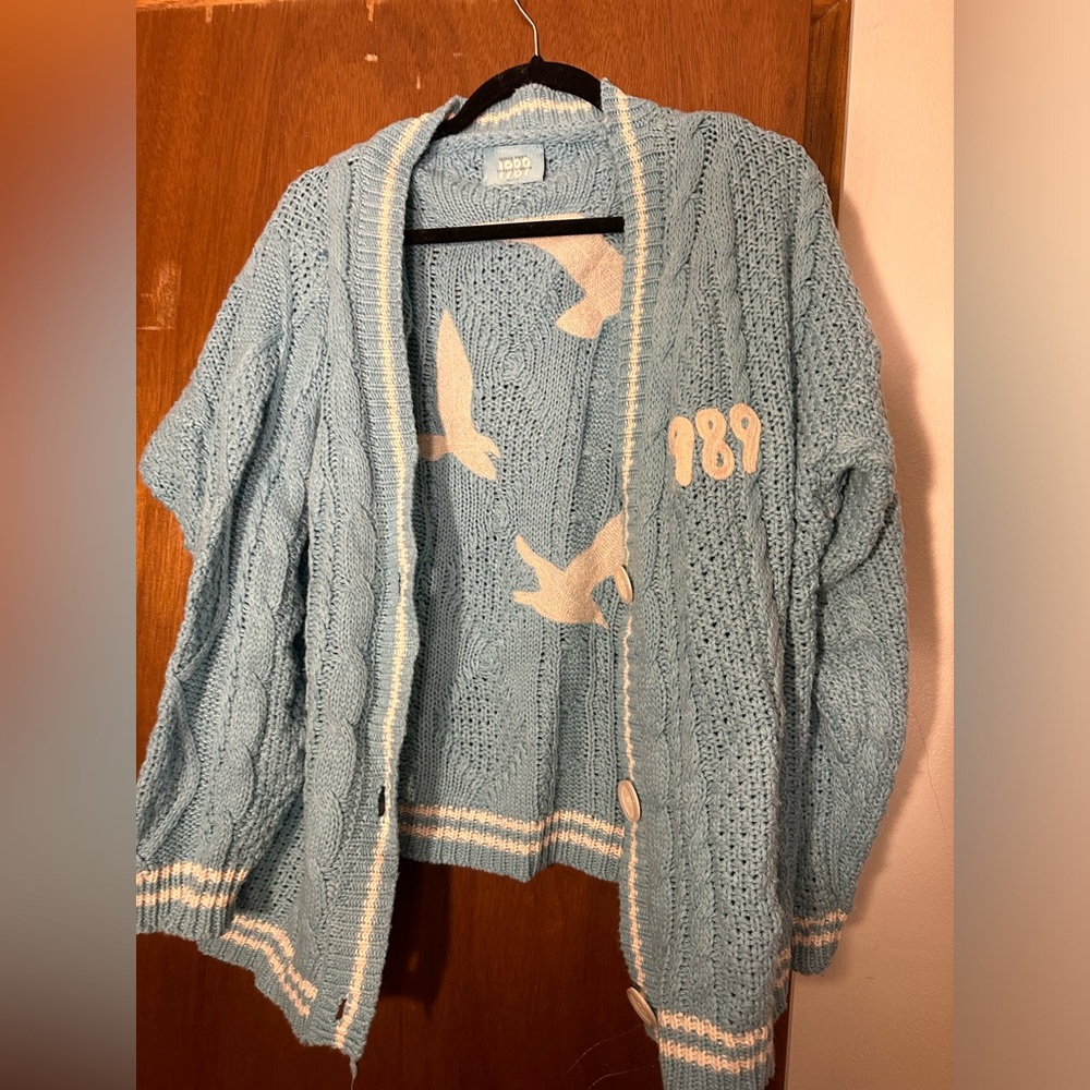 1989 TV official cardigan